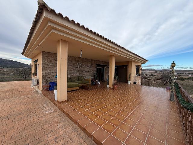 2 bedroom Country house in Yecla