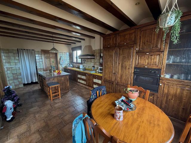 2 bedroom Country house in Yecla