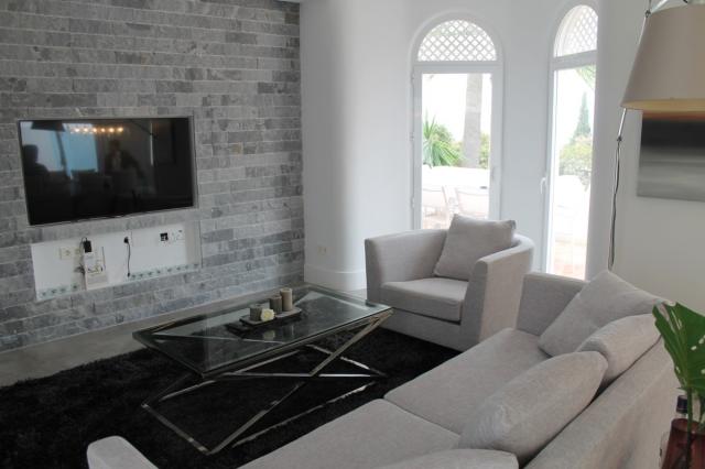 2 bedroom Apartment - Middle Floor Apartment in Marbella