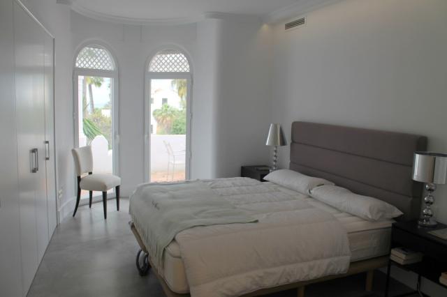 2 bedroom Apartment - Middle Floor Apartment in Marbella