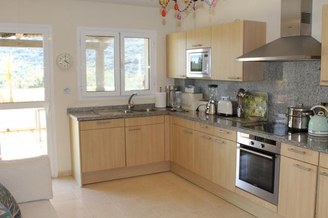 2 bedroom Apartment - Middle Floor Apartment in San Roque Club