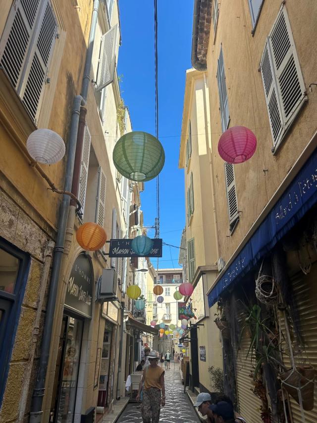 3 bedroom Apartment in Antibes