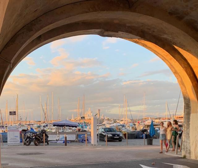 3 bedroom Apartment in Antibes