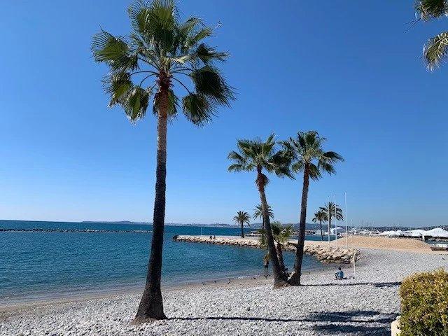 3 bedroom Apartment in Saint-Laurent-du-Var