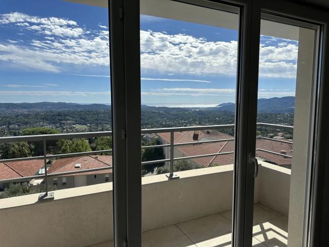 3 bedroom Apartment in Grasse