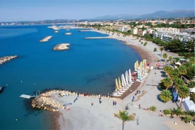 4 bedroom Villa in Saint-Laurent-du-Var