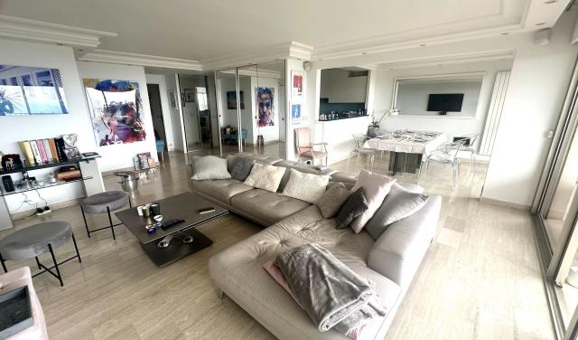 3 bedroom Apartment in Cannes