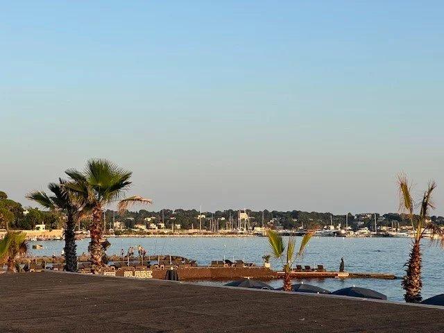 2 bedroom Apartment in Antibes