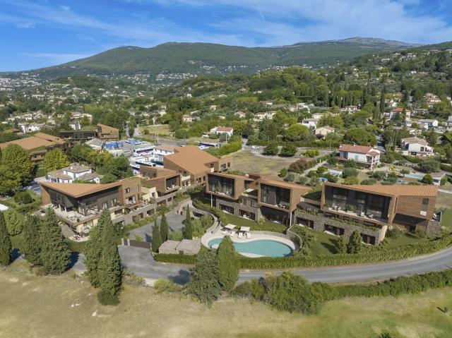 3 bedroom Apartment in Valbonne