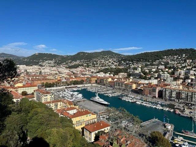 4 bedroom Apartment in Nice