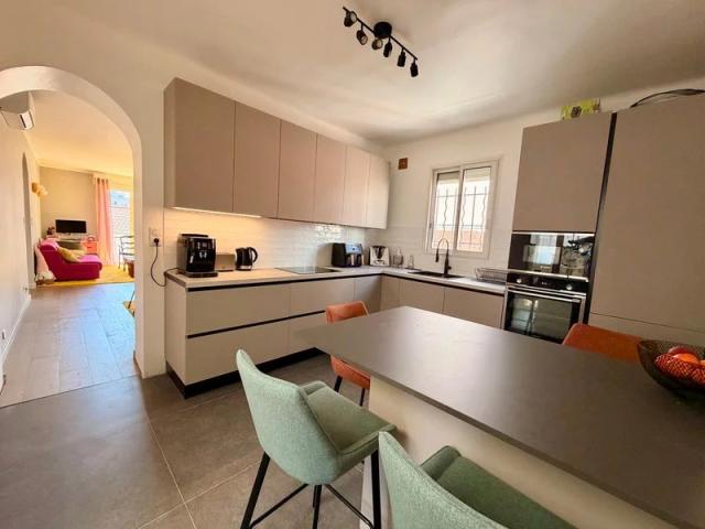 4 bedroom Apartment in Antibes