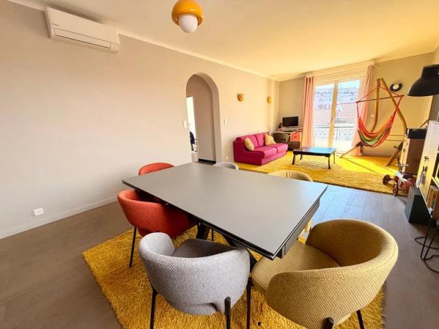 4 bedroom Apartment in Antibes