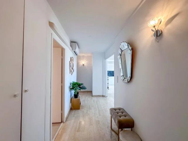 3 bedroom Apartment in Antibes