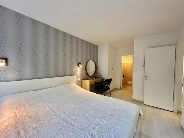 3 bedroom Apartment in Antibes
