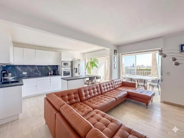 3 bedroom Apartment in Antibes
