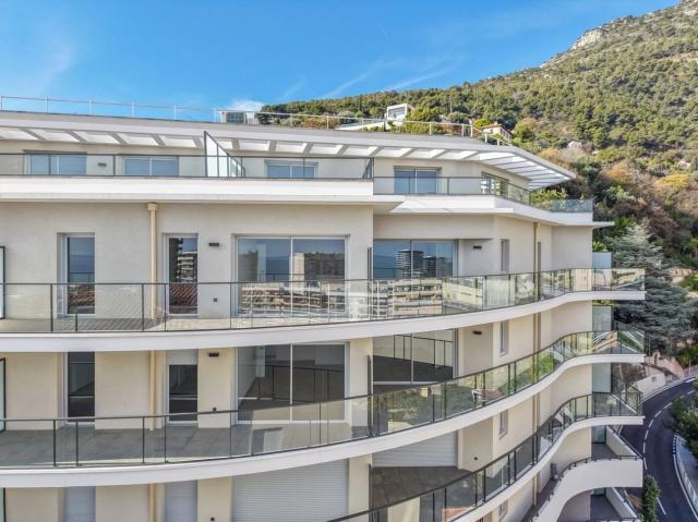 4 bedroom Apartment in Beausoleil