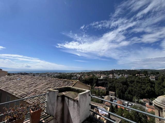 2 bedroom Villa in Cagnes-sur-Mer
