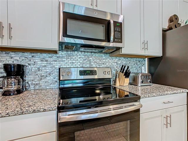 1579 MOON VALLEY DR,DAVENPORT,Osceola,Residential