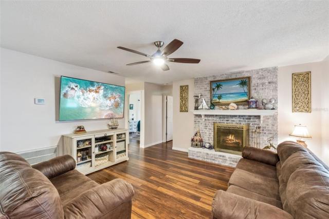 1420 EMERALD DRIVE,KISSIMMEE,Osceola,Residential