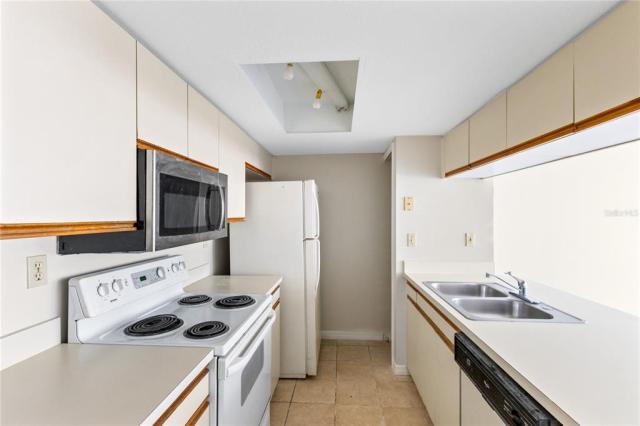 2745 N POINCIANA BOULEVARD UNIT 65,KISSIMMEE,Osceola,Residential