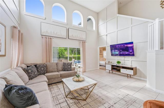 8426 SECRET KEY COVE,KISSIMMEE,Osceola,Residential