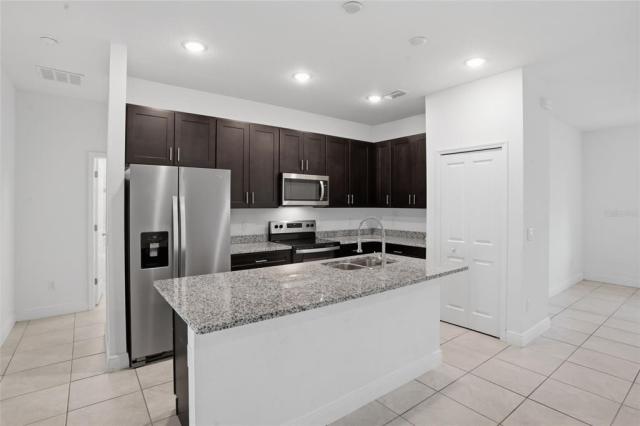 1010 MAYFAIR PLACE,KISSIMMEE,Osceola,Residential