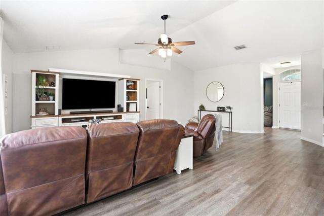 1917 SOUTHERN OAK LOOP,MINNEOLA,Lake,Residential