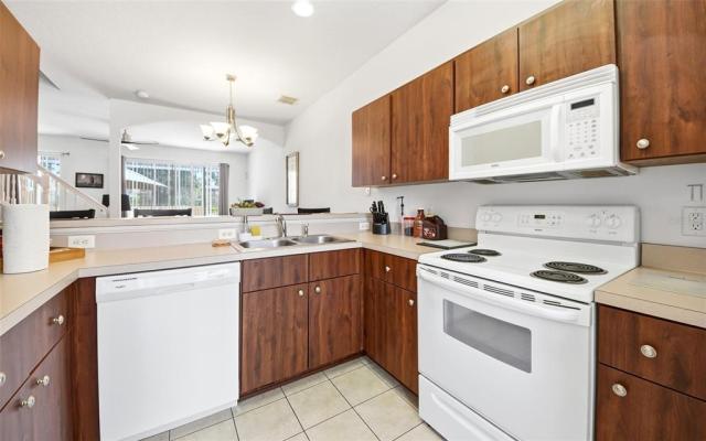 1280 S BEACH CIRCLE,KISSIMMEE,Osceola,Residential
