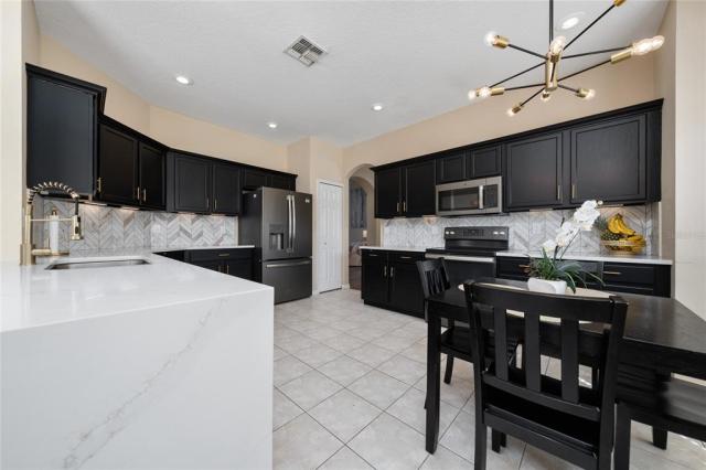 2764 PATRICIAN CIRCLE,KISSIMMEE,Osceola,Residential