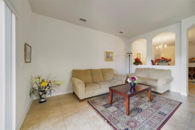 2827 OAKWATER DRIVE,KISSIMMEE,Osceola,Residential