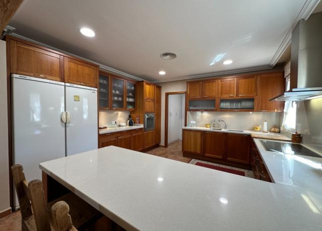 4 bedroom Country House in Abaran