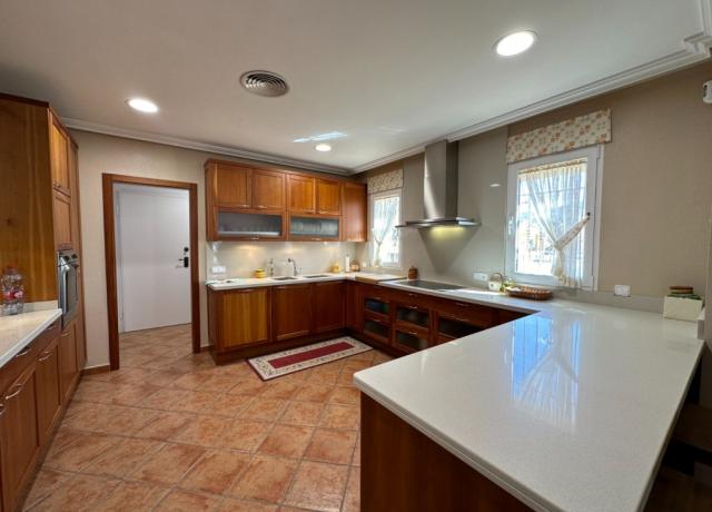 4 bedroom Country House in Abaran