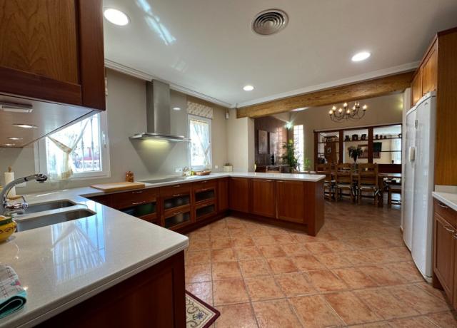 4 bedroom Country House in Abaran