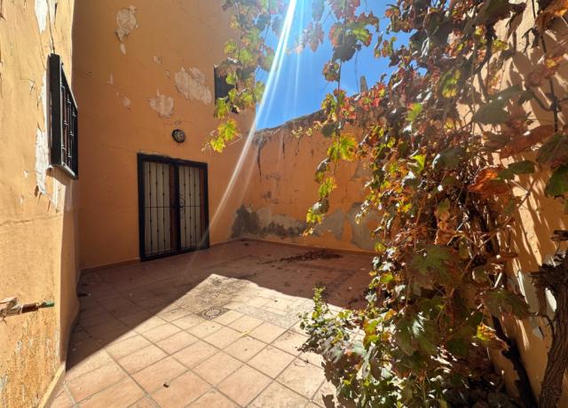 8 bedroom Town House in Cehegín