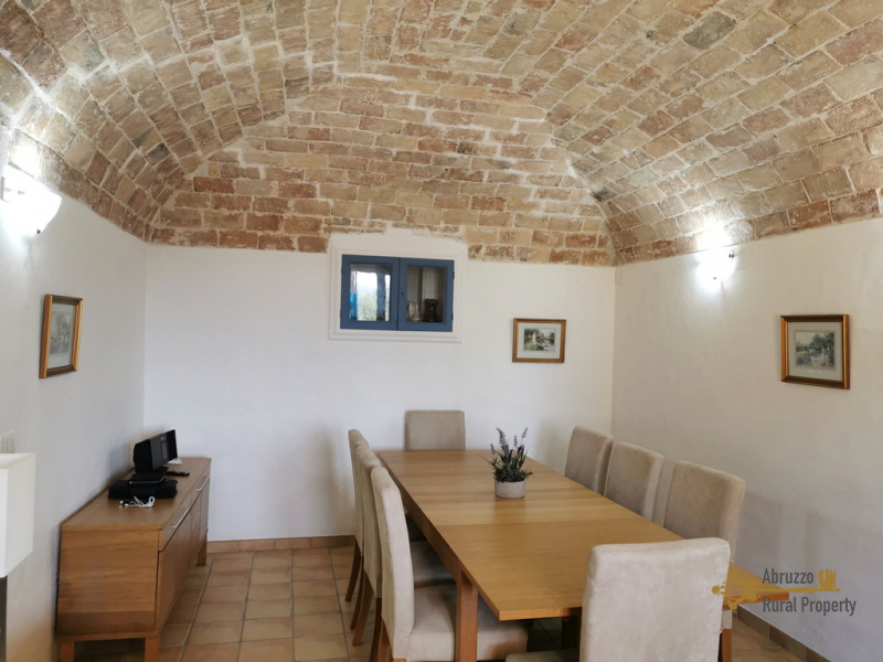 Wonderfully restored house in the countryside near the coast. Poggiofiorito.