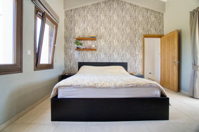 4 bedroom Bungalow in Kathikas