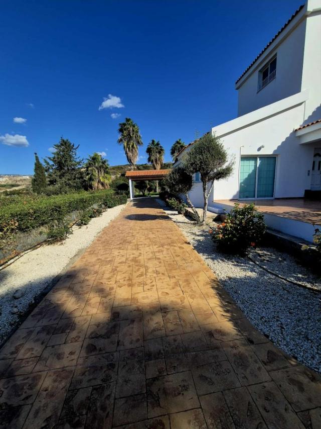 5 bedroom Detached Villa in Pegia