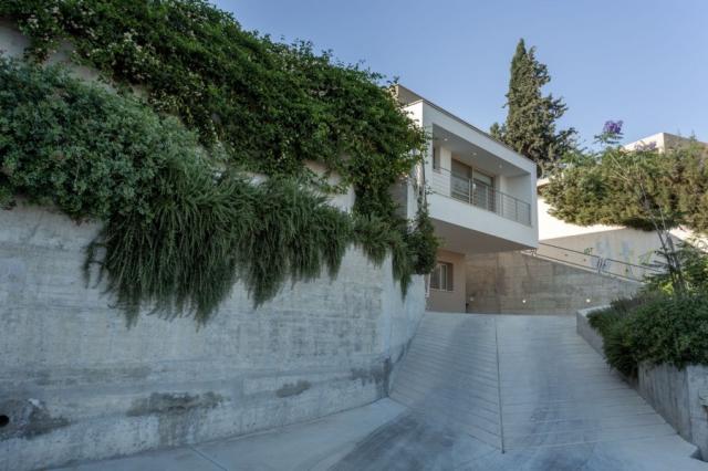 6 bedroom Detached Villa in Agia Fyla