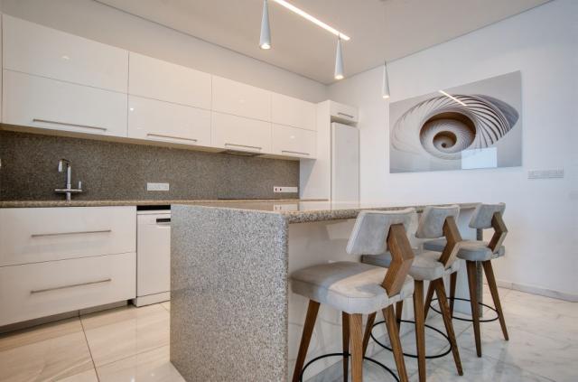 4 bedroom Detached Villa in Kissonerga