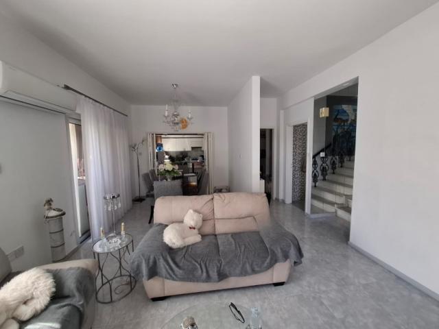 5 bedroom Detached Villa in Ypsonas