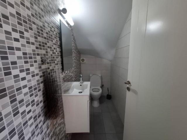 5 bedroom Detached Villa in Ypsonas