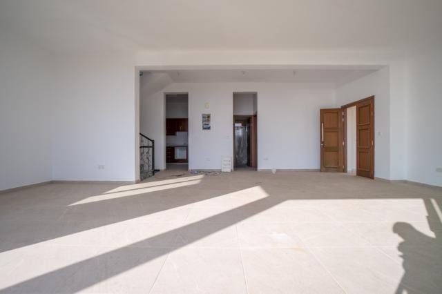 5 bedroom Detached Villa in Tala