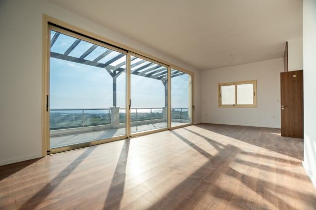 5 bedroom Detached Villa in Tala