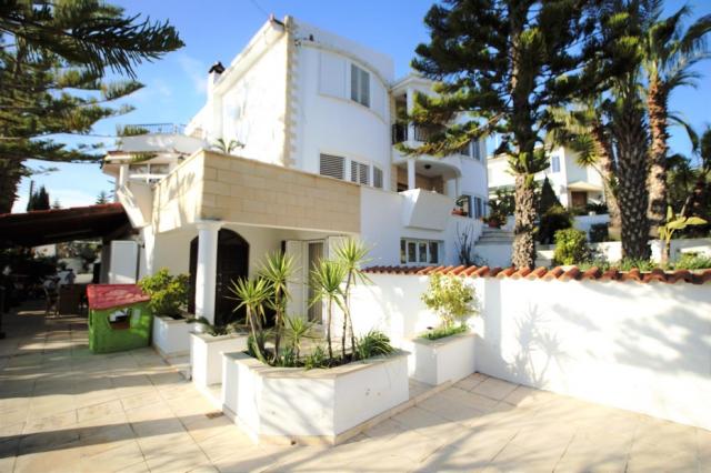 6 bedroom Detached Villa in Tala