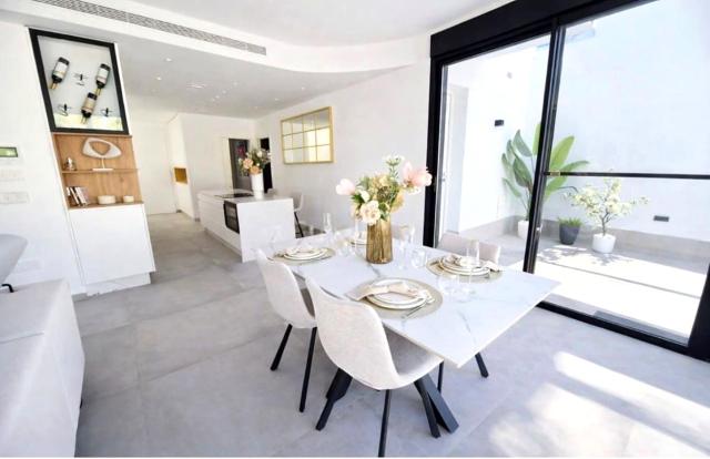 3 bedroom Detached in Santiago De La Ribera