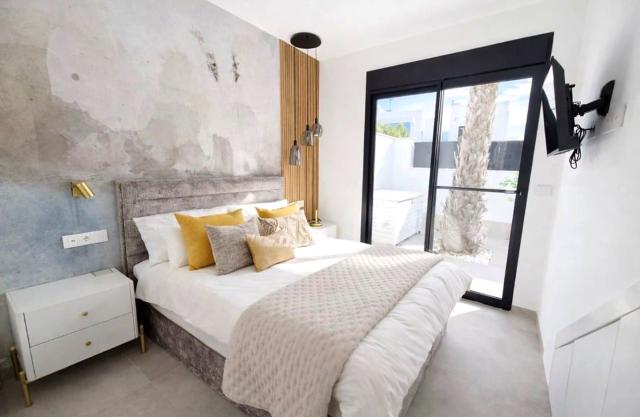 3 bedroom Detached in Santiago De La Ribera