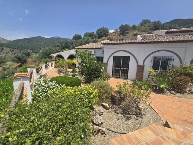 3 bedroom Villa in Alcaucin