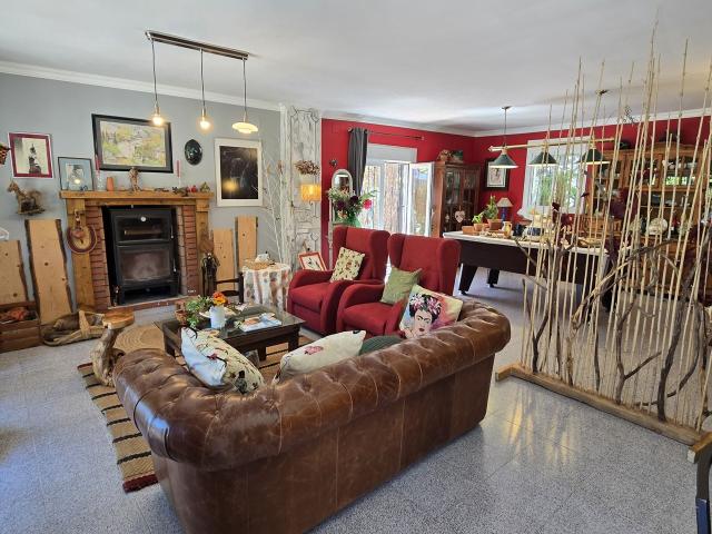 4 bedroom Villa in Vinuela