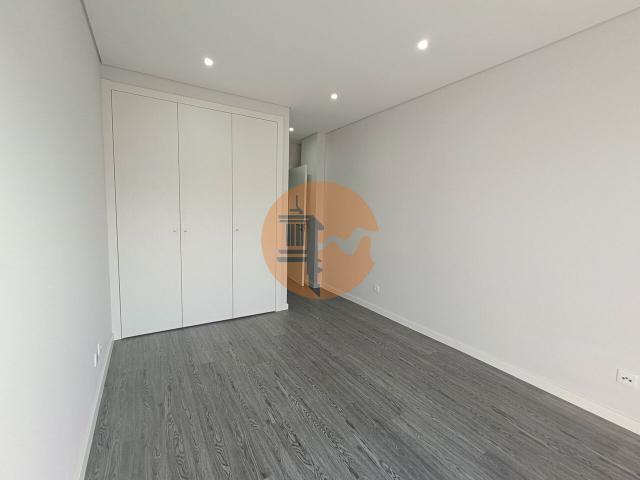 3 bedroom Apartment in Quelfes