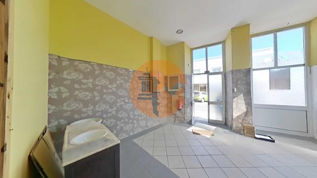 Shop for sale in Olhão